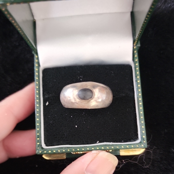 Elegant Silver and Turquoise Ring Set - Picture 3 of 9